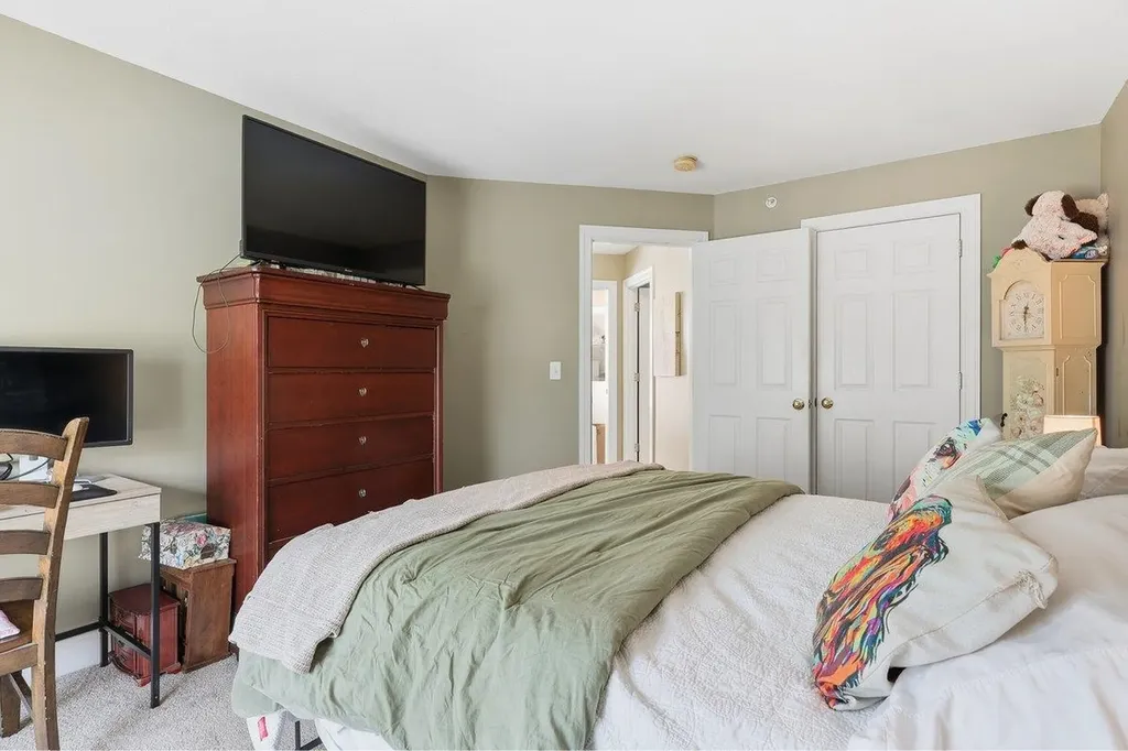 1 Maple Ridge Drive Merrimack NH 03054