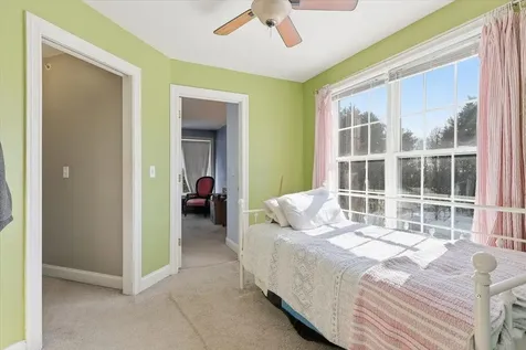 1 Maple Ridge Drive Merrimack NH 03054