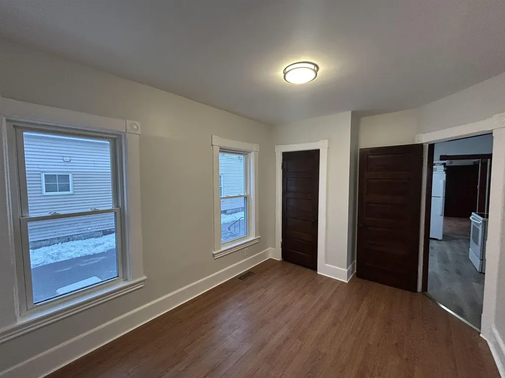 6 Holmes Street Nashua NH 03060