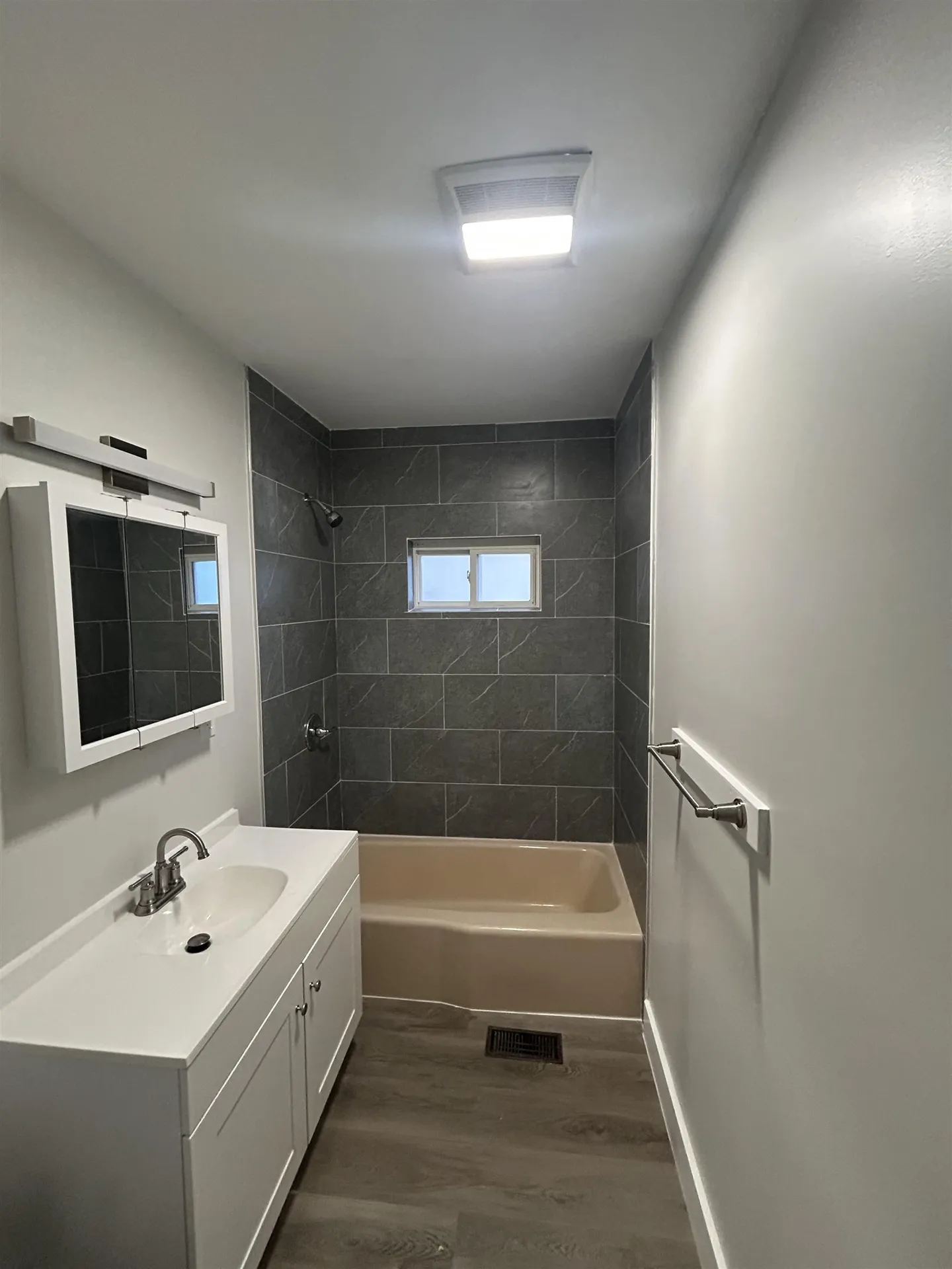 6 Holmes Street Nashua NH 03060