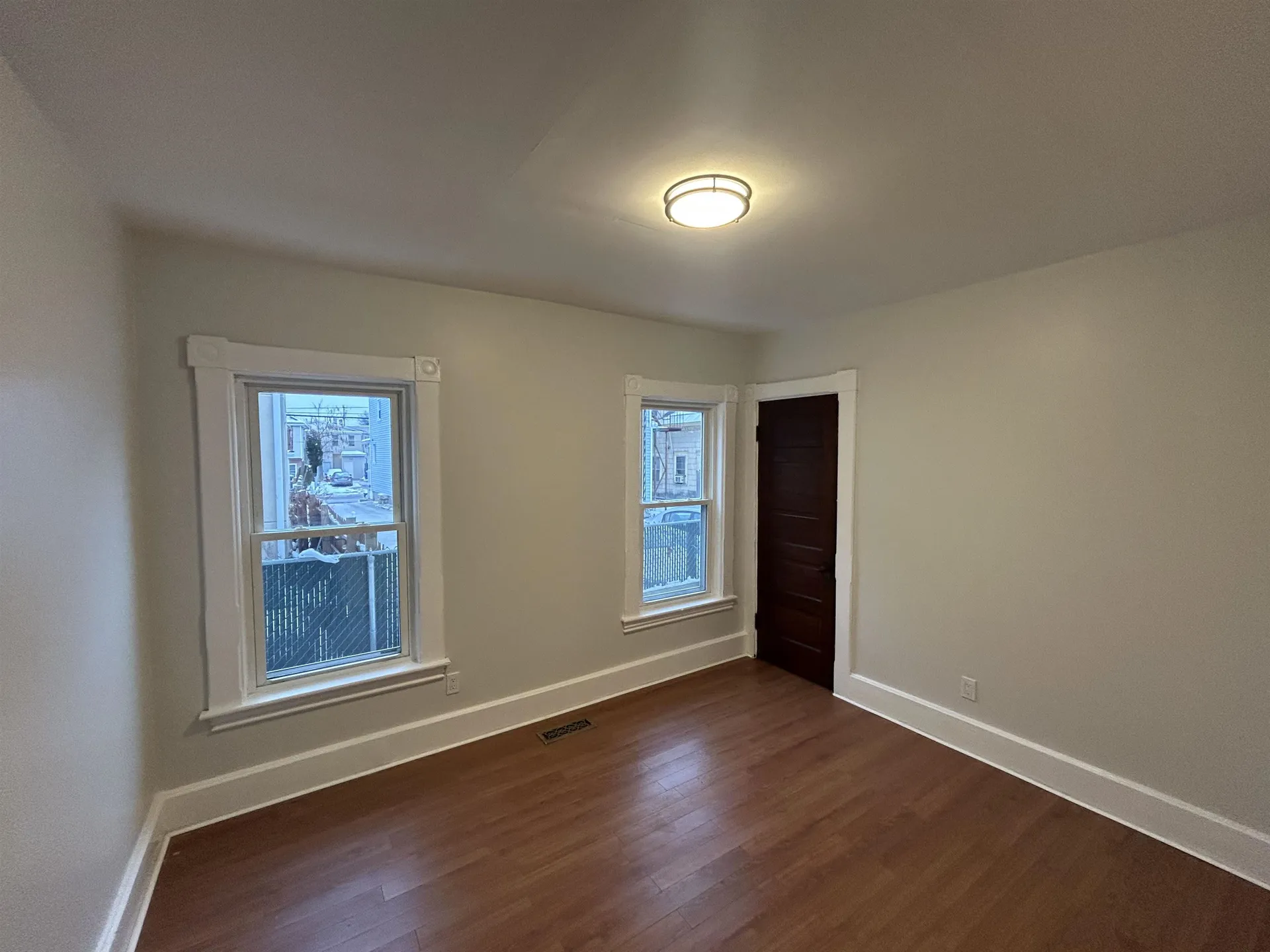 6 Holmes Street Nashua NH 03060