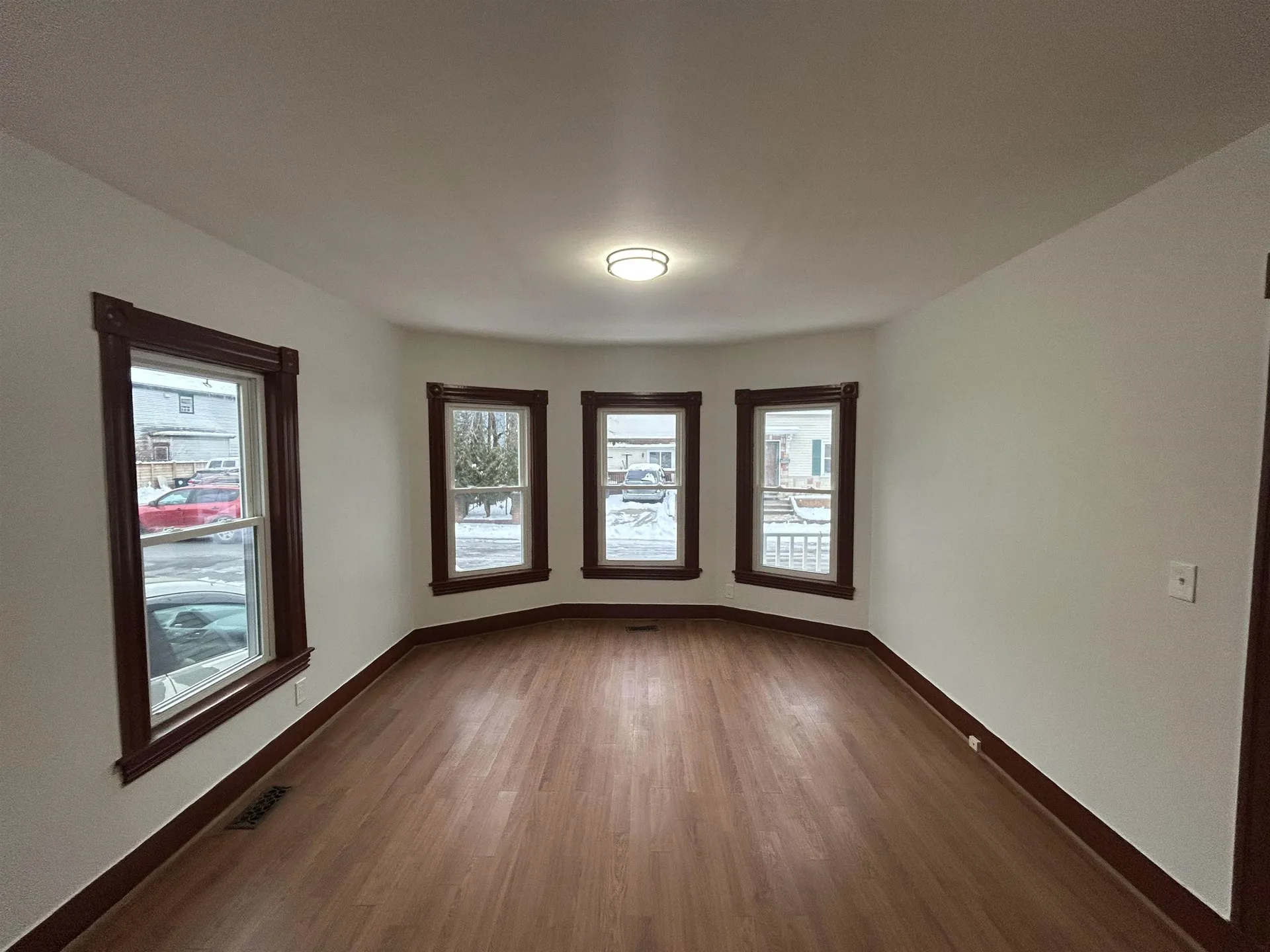 6 Holmes Street Nashua NH 03060