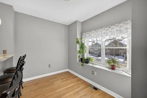 63 Woodview Way Manchester NH 03102