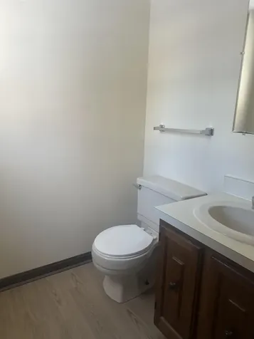 32 R Summit Avenue Derry NH 03038