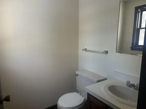 32 R Summit Avenue Derry NH 03038