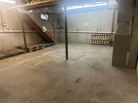 32 R Summit Avenue Derry NH 03038