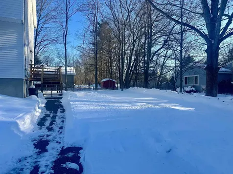 32 R Summit Avenue Derry NH 03038