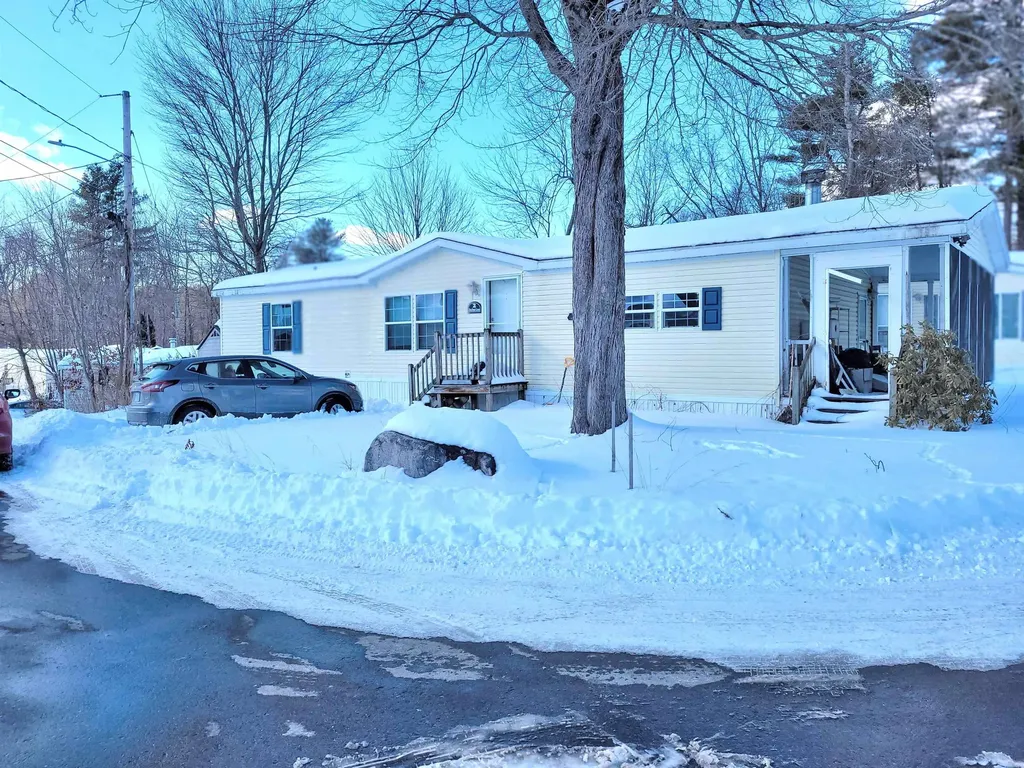 2 Darlene Lane Litchfield NH 03052