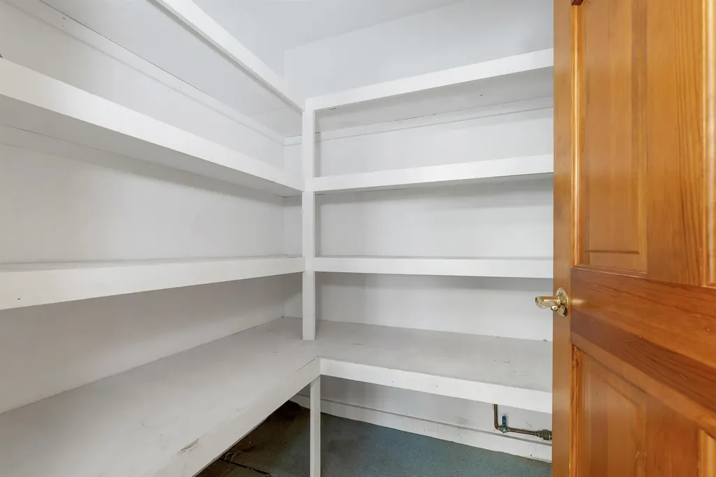 27 Tremont Street Laconia NH 03246