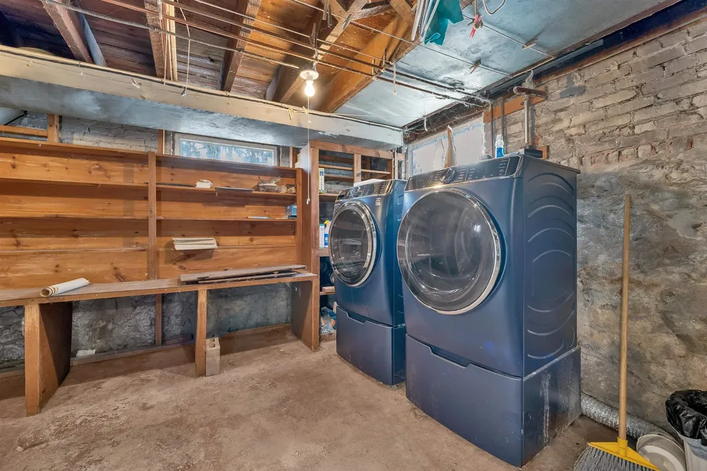 27 Tremont Street Laconia NH 03246