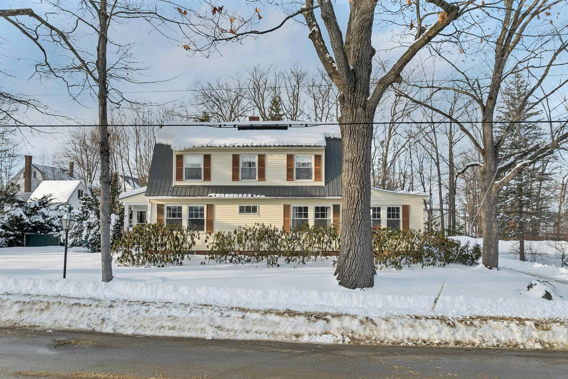 27 Tremont Street Laconia NH 03246