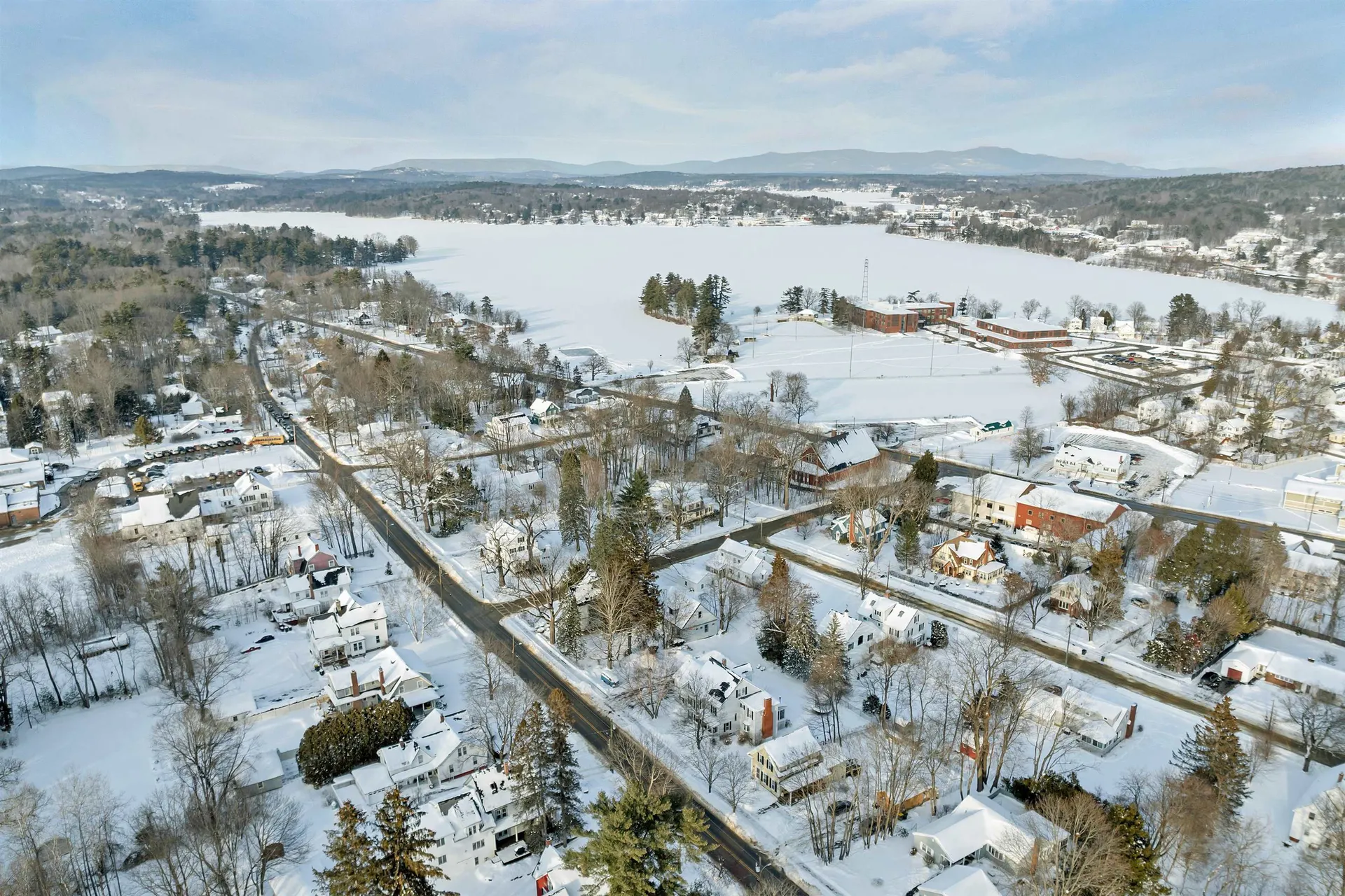 27 Tremont Street Laconia NH 03246