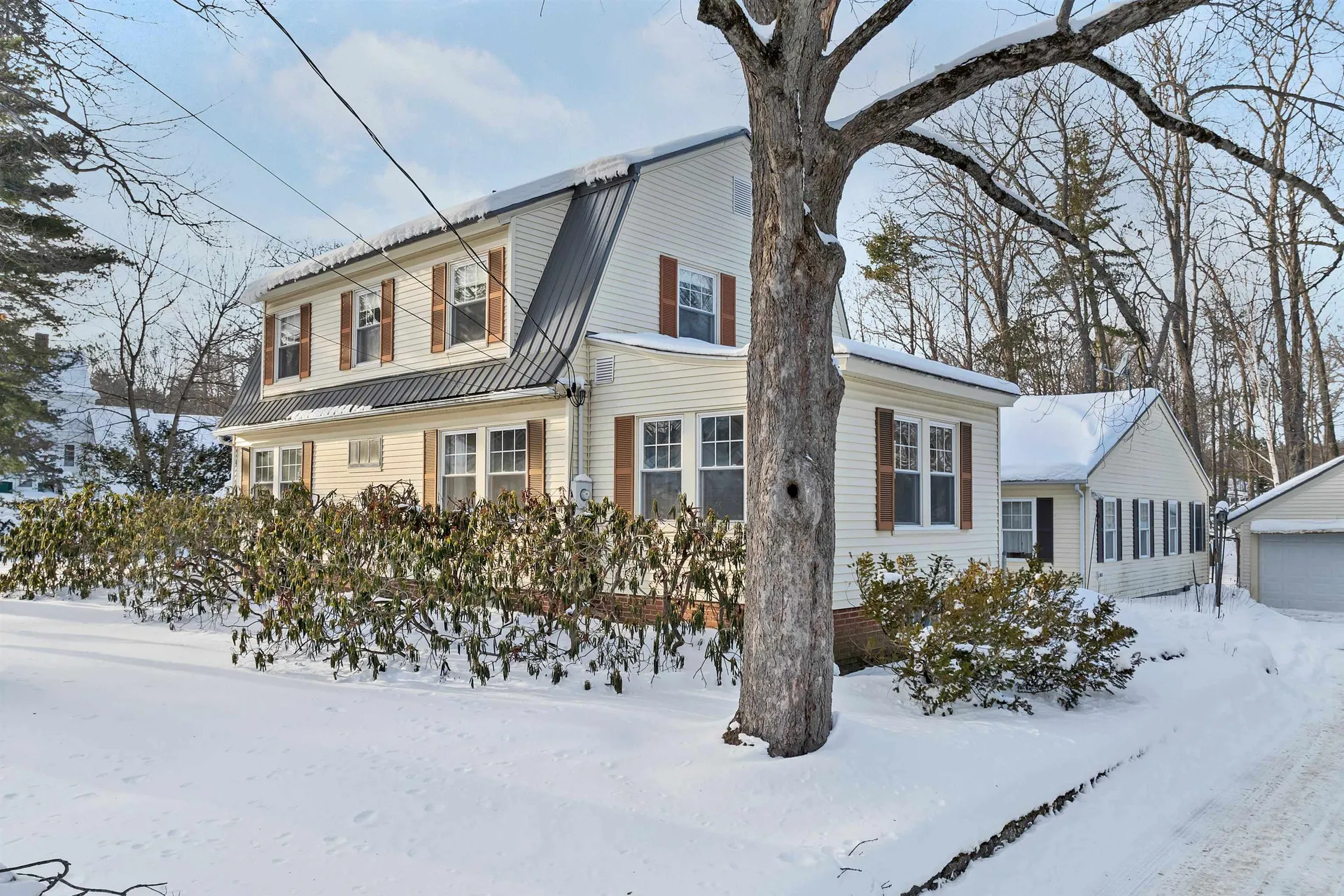 27 Tremont Street Laconia NH 03246