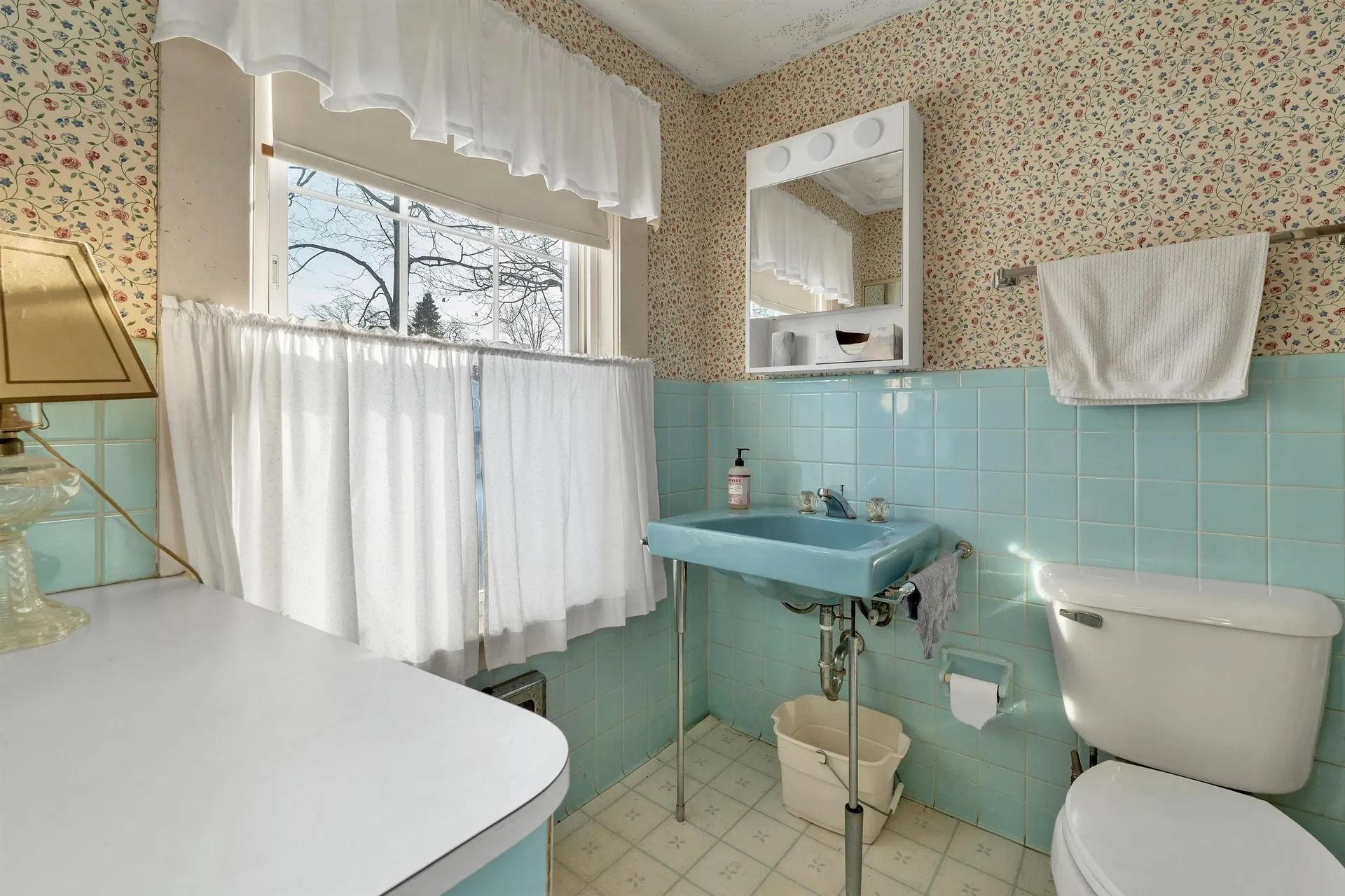 27 Tremont Street Laconia NH 03246