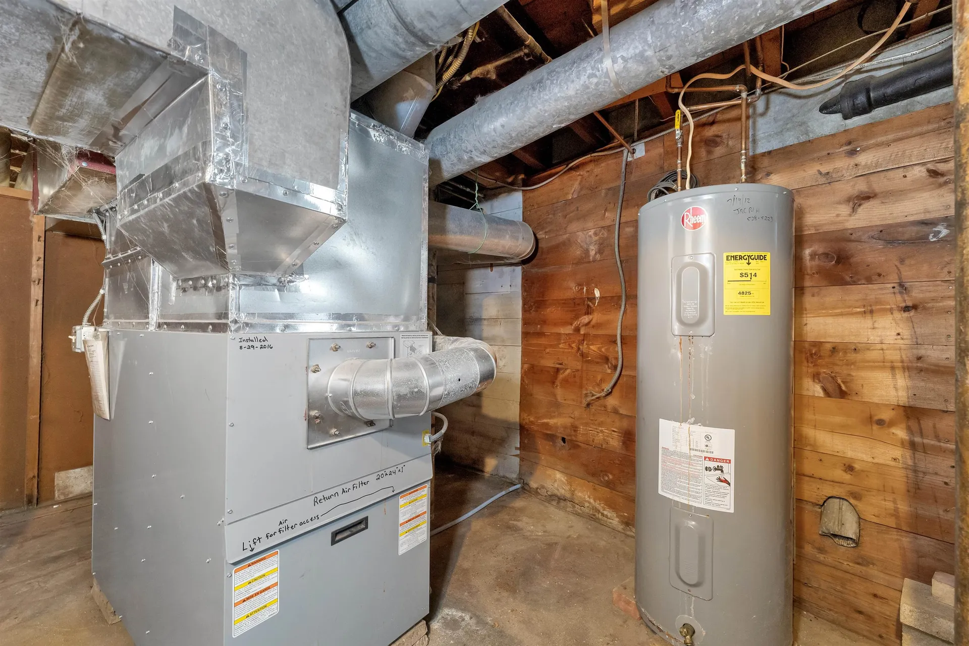 27 Tremont Street Laconia NH 03246