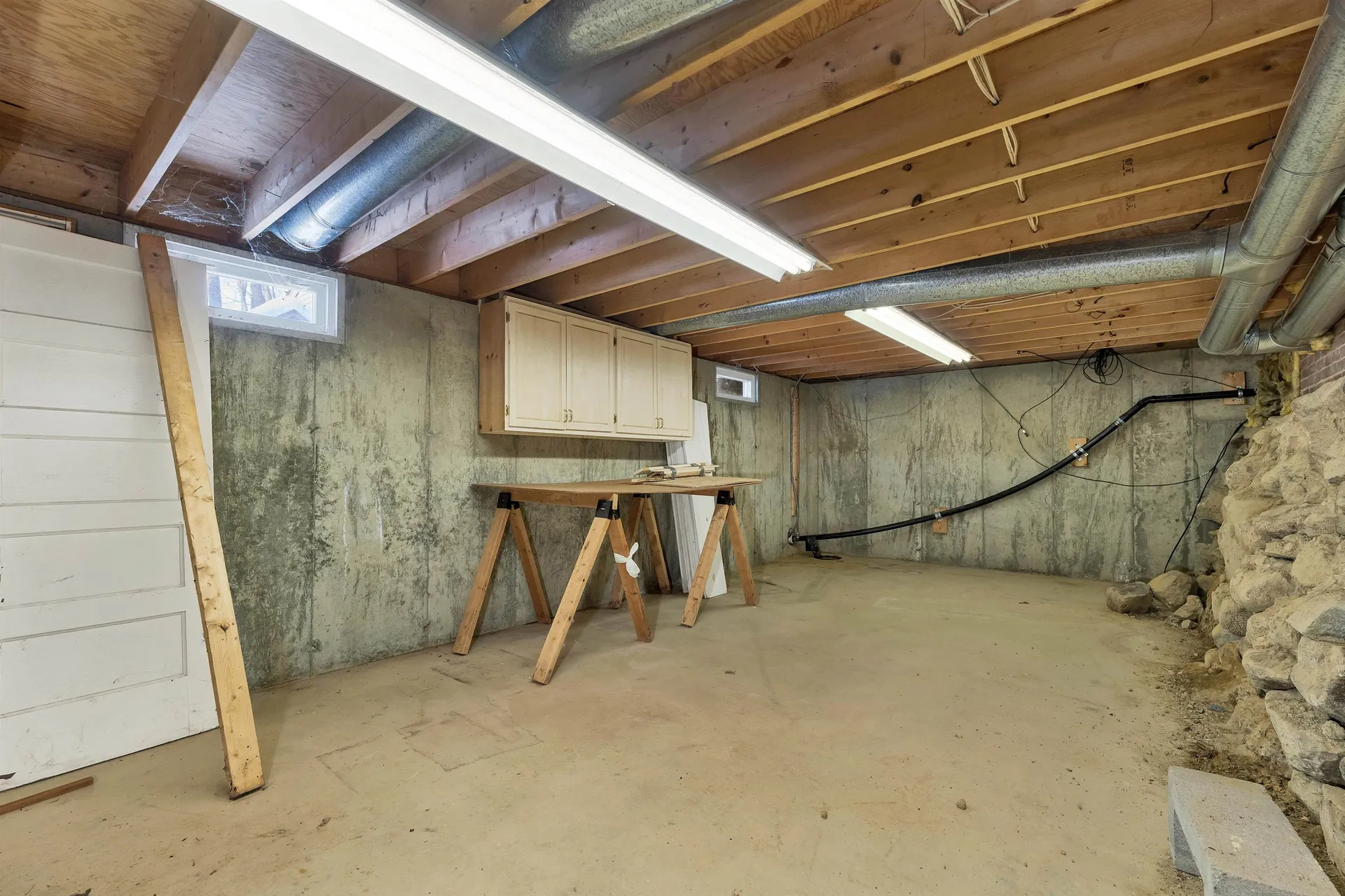 27 Tremont Street Laconia NH 03246