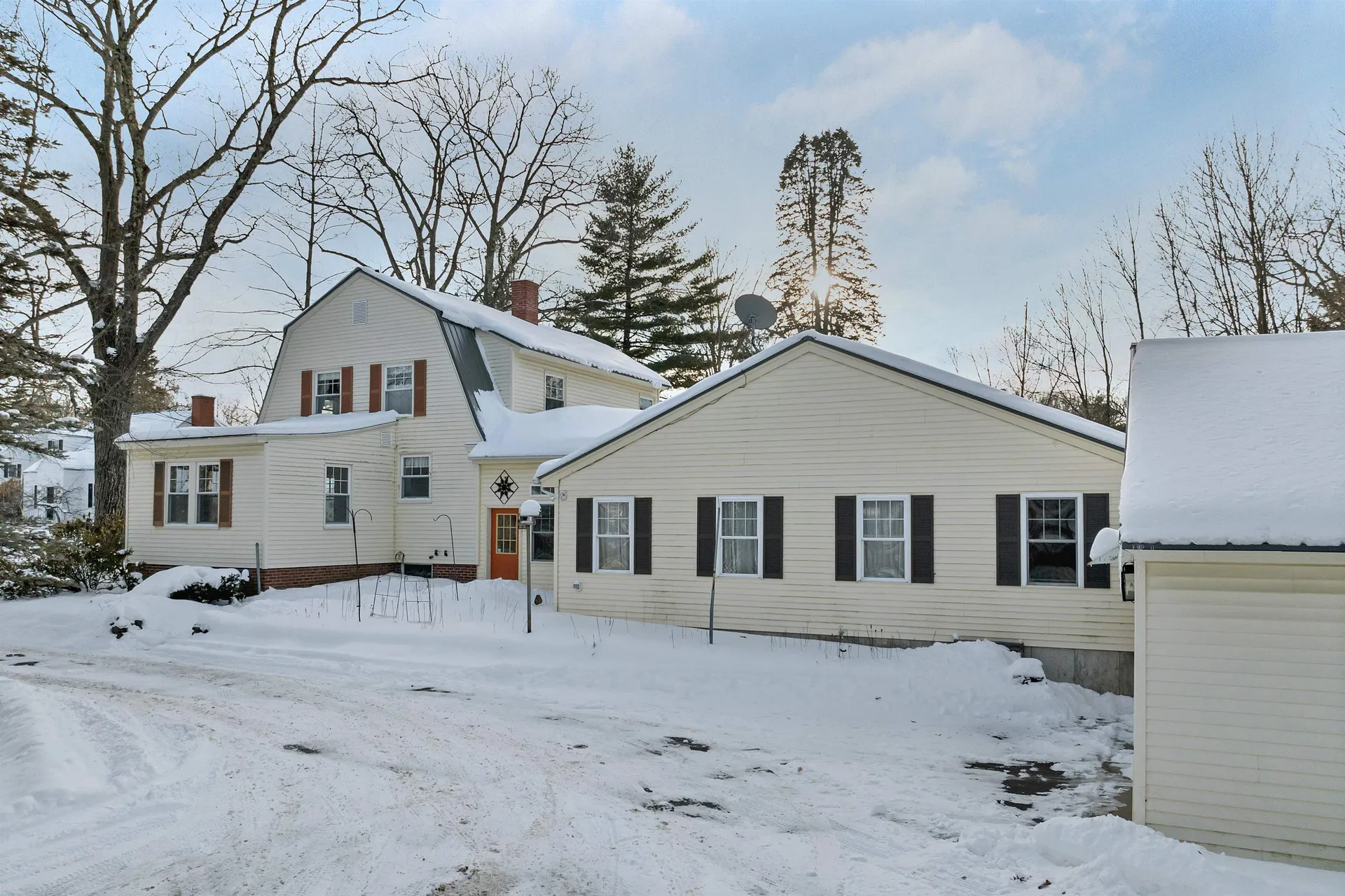 27 Tremont Street Laconia NH 03246