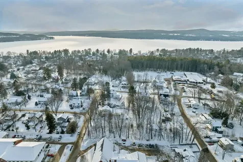 27 Tremont Street Laconia NH 03246