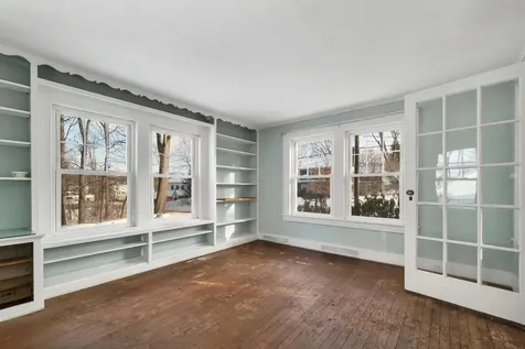 27 Tremont Street Laconia NH 03246