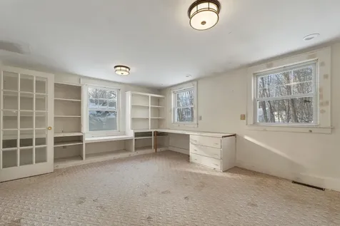 27 Tremont Street Laconia NH 03246