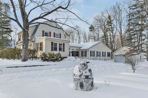 27 Tremont Street Laconia NH 03246