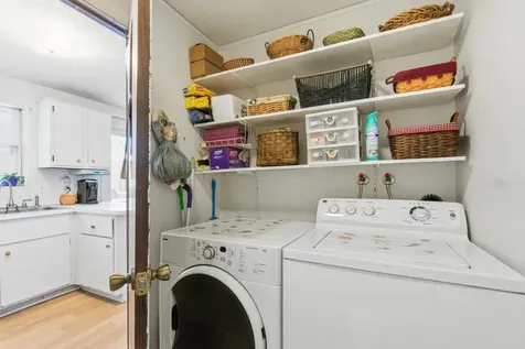 15 Fieldstone Drive Londonderry NH 03053