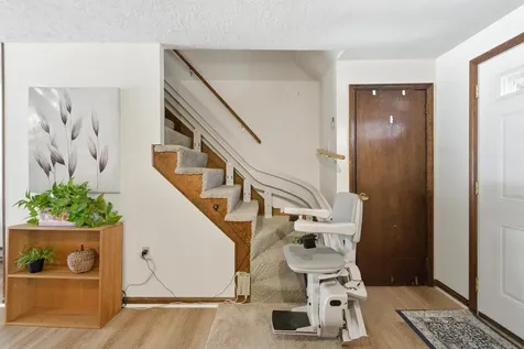 15 Fieldstone Drive Londonderry NH 03053