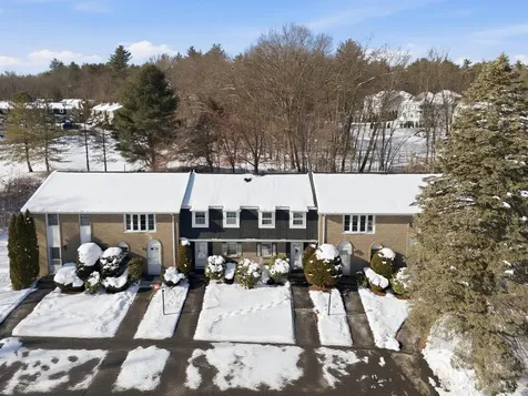 15 Fieldstone Drive Londonderry NH 03053