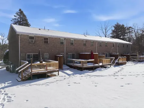 15 Fieldstone Drive Londonderry NH 03053