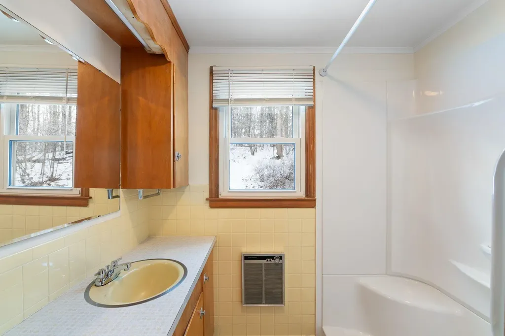 39 Atwood Street Brattleboro VT 05301