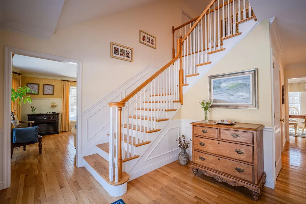 3 Chisholm Farm Drive Stratham NH 03885