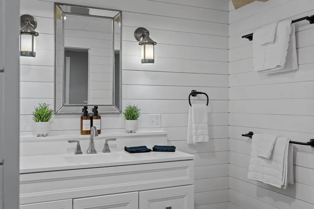 3039 Us Route 3 Thornton NH 03285