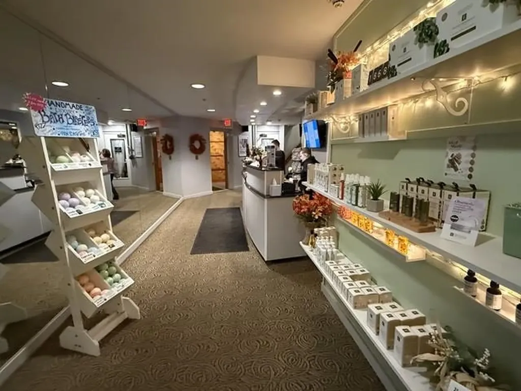 90 Loon Mountain Road Lincoln NH 03251