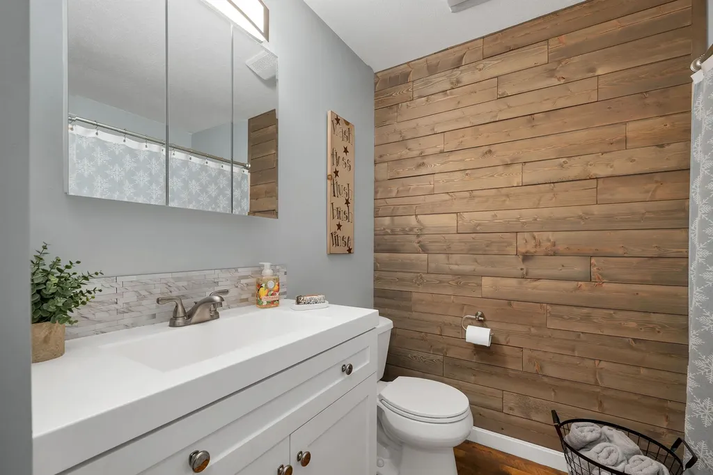 2 Celeste Terrace Sandown NH 03873