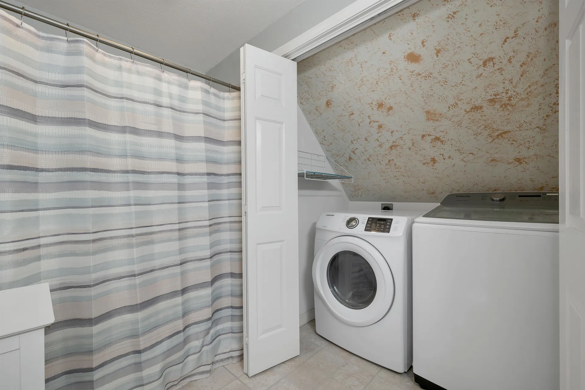 2 Celeste Terrace Sandown NH 03873