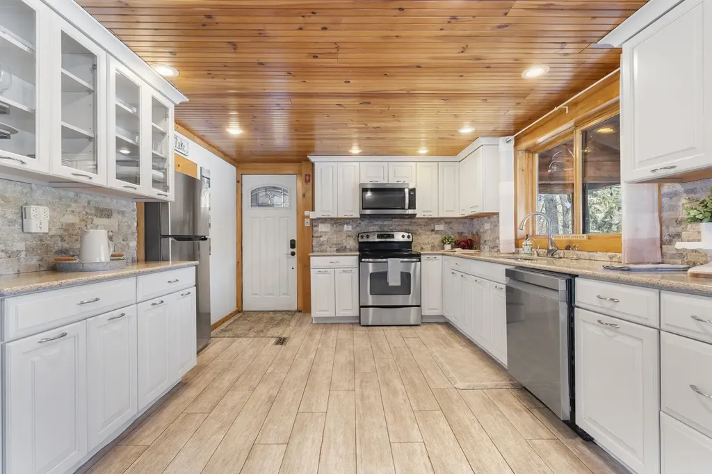 62 Thoreau Trail Wakefield NH 03830