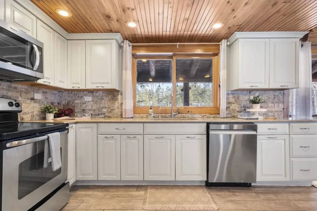 62 Thoreau Trail Wakefield NH 03830