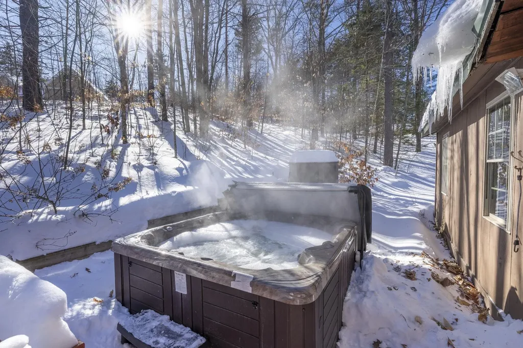 62 Thoreau Trail Wakefield NH 03830