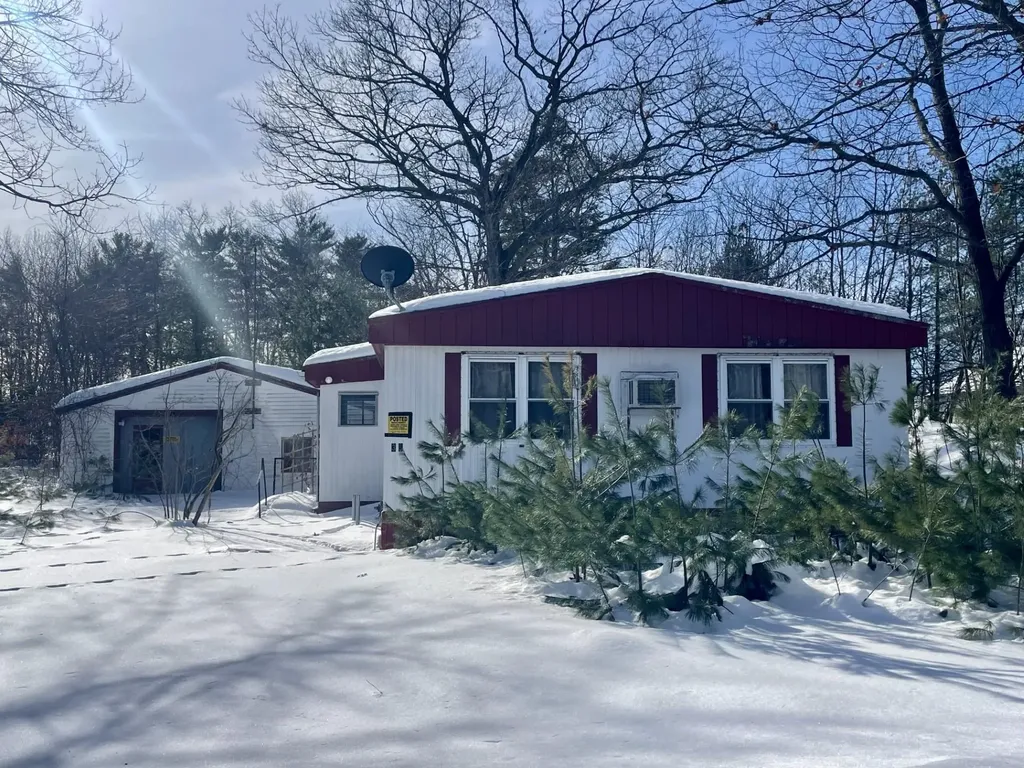 35 New Zealand Road Seabrook NH 03874