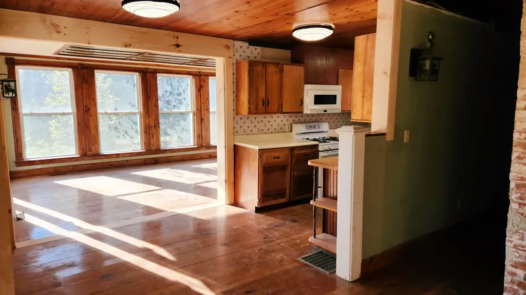 79 Lund Lane Granby VT 05840