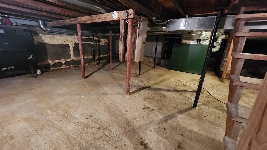 79 Lund Lane Granby VT 05840