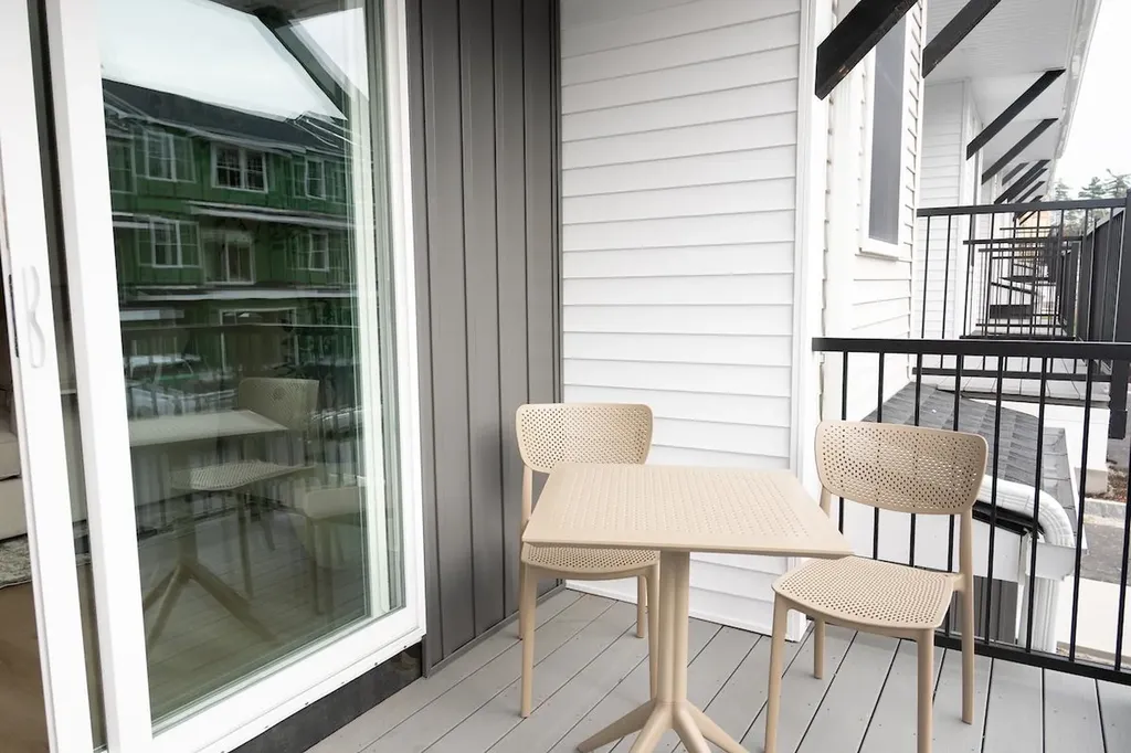 1 Boulder Way Manchester NH 03109