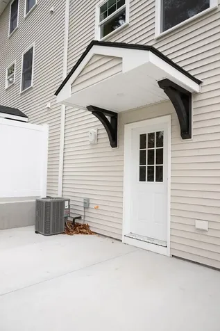 1 Boulder Way Manchester NH 03109