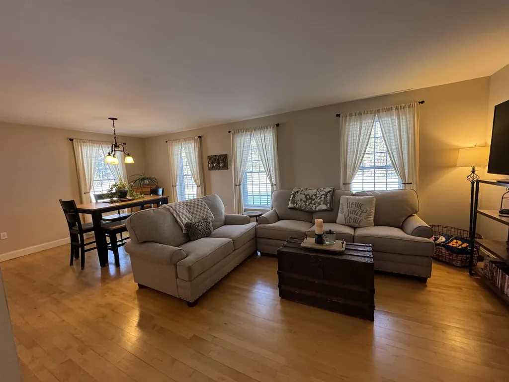 306 River Grant Drive Hopkinton NH 03229