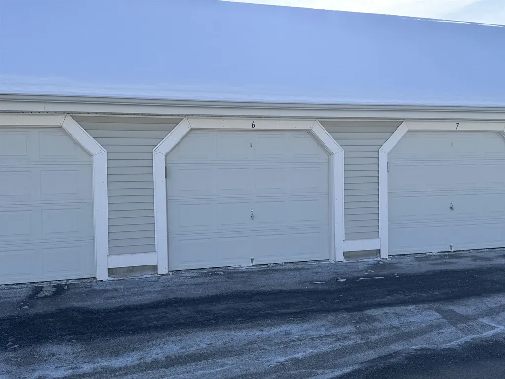 306 River Grant Drive Hopkinton NH 03229