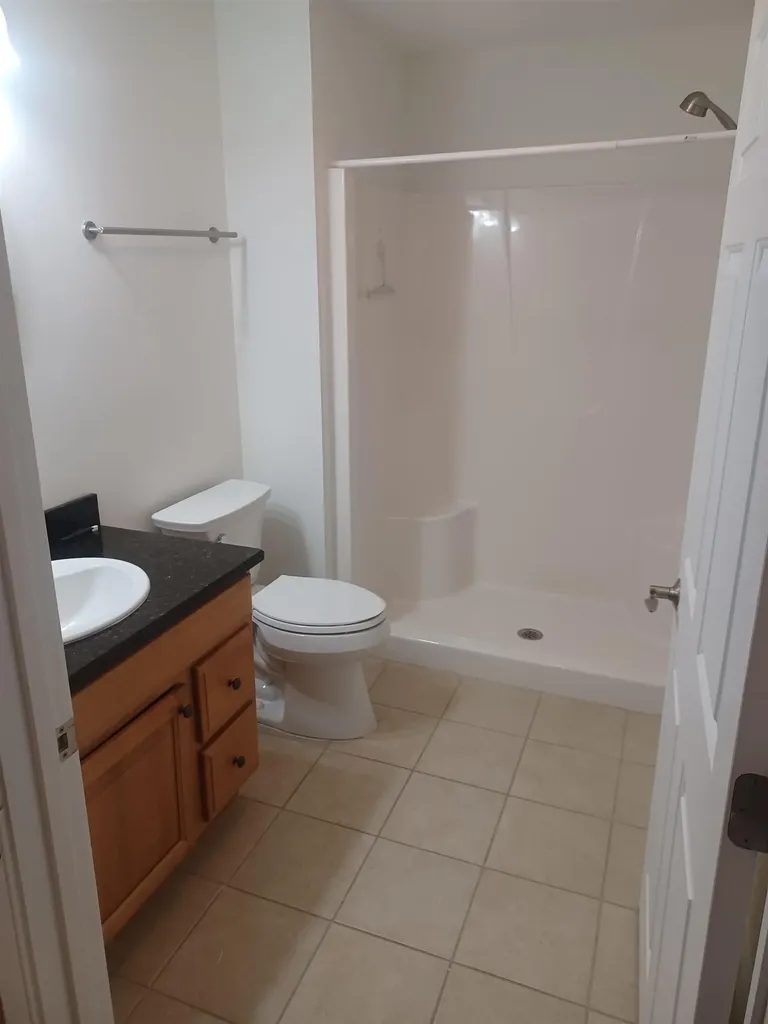 6-204 Stearns Lane Merrimack NH 03054