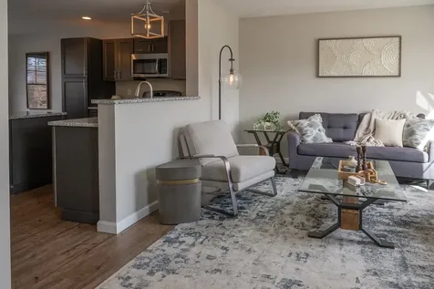 1124 South Mammoth Road Manchester NH 03109