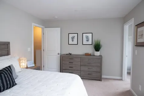 1124 South Mammoth Road Manchester NH 03109