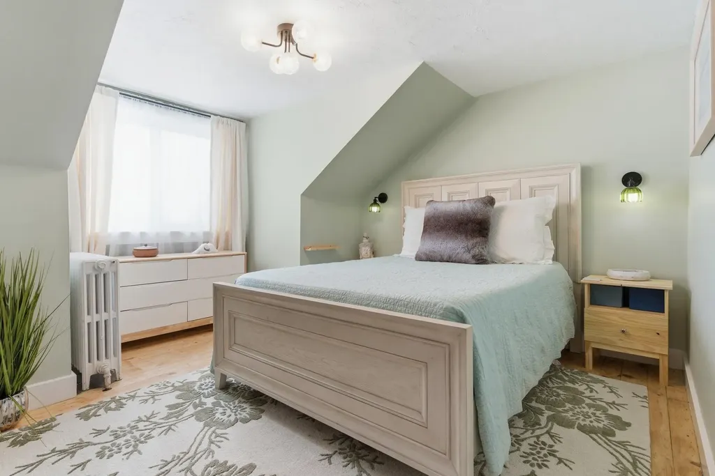 127 Belvidere Street Laconia NH 03246