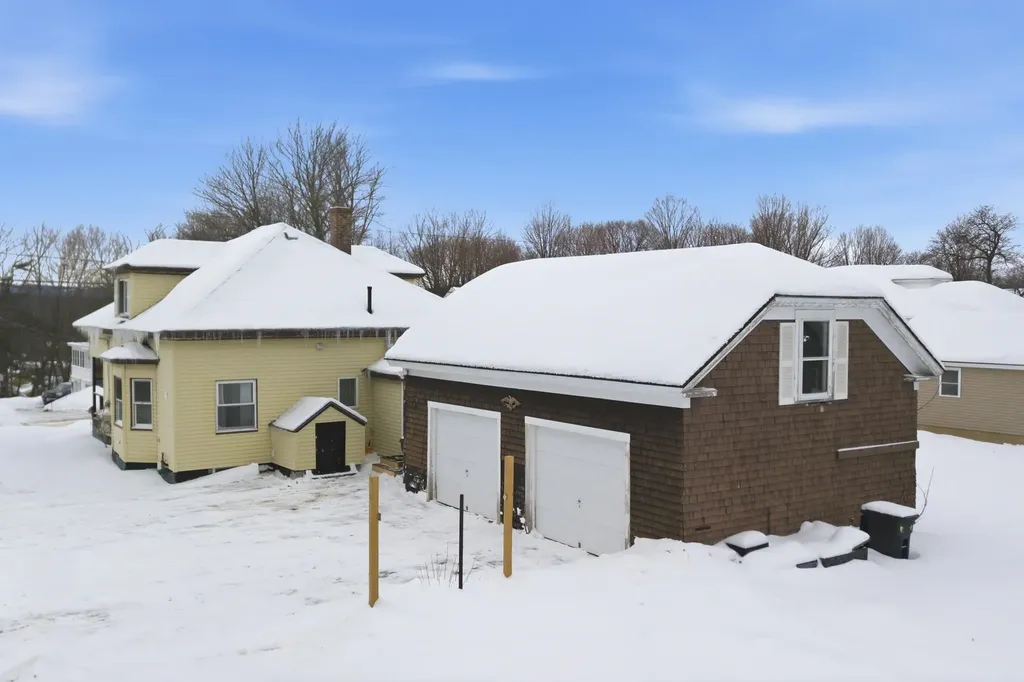 127 Belvidere Street Laconia NH 03246